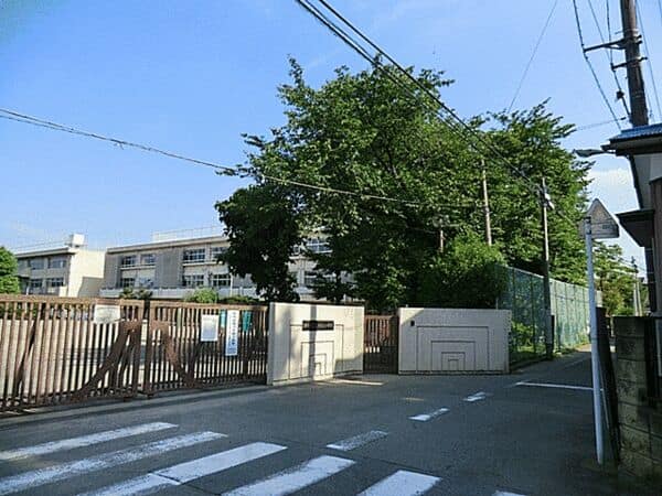 調布市立富士見台小学校