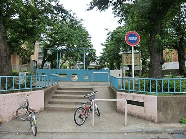 北大泉第二児童遊園まで約1213m