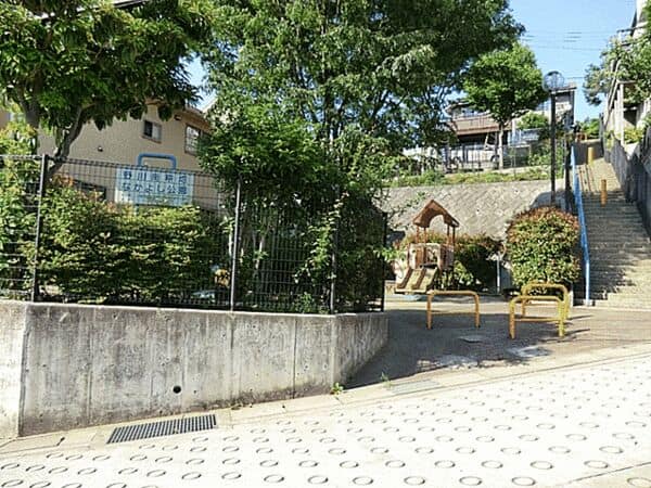 野川南耕地なかよし公園まで約879m