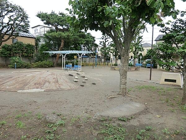 南荻窪公園まで約461m