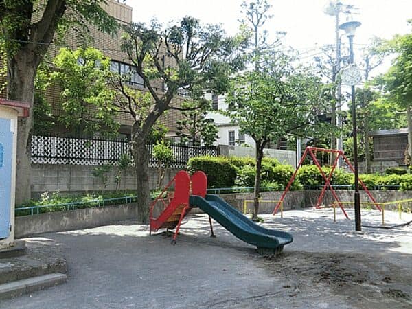 東山中児童遊園まで約1000m