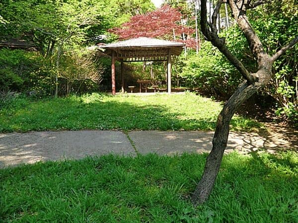 三王山公園まで約1048m