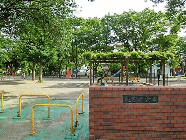 普賢寺公園まで約399m