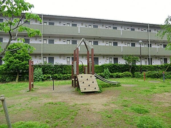 谷川公園まで約878m