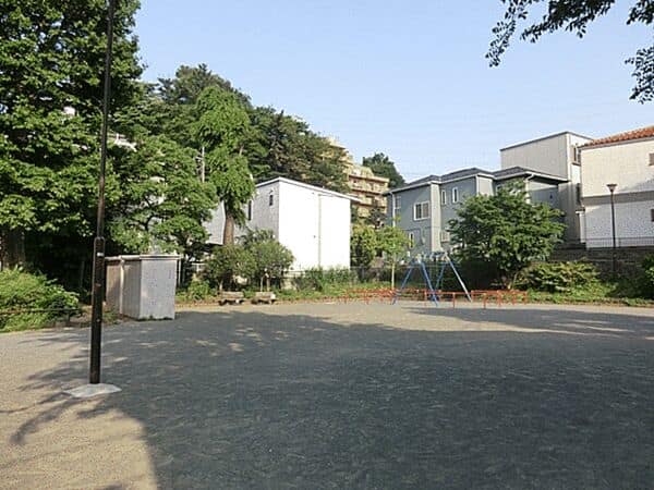 瀬戸ヶ谷町第二公園まで約1139m