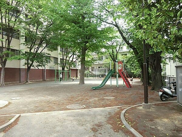 菊名町公園まで約763m