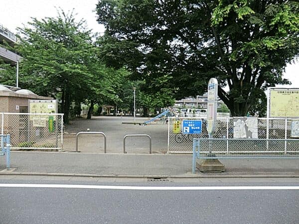 北浦公園まで約568m