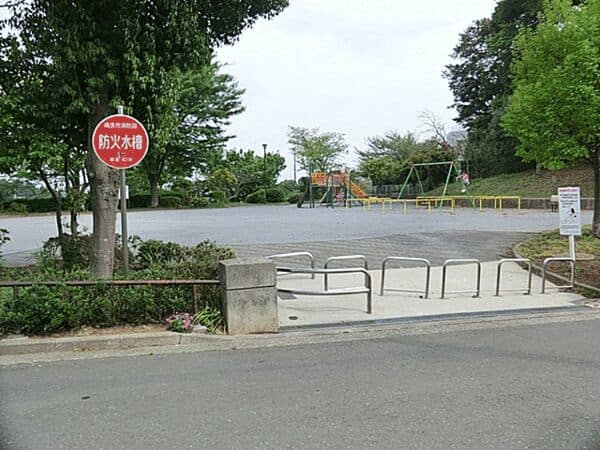 菅田公園まで約1024m