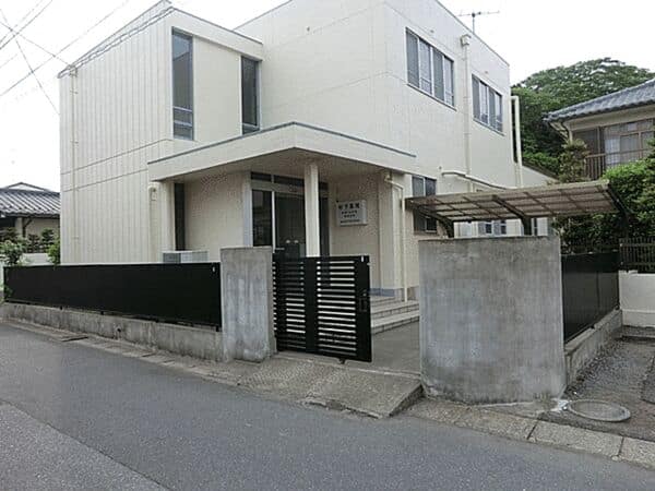 杉下医院まで約858m