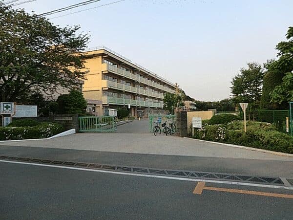 柏市立逆井小学校