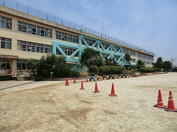 鎌ケ谷市立鎌ケ谷小学校