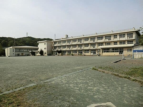 鎌倉市立玉縄小学校