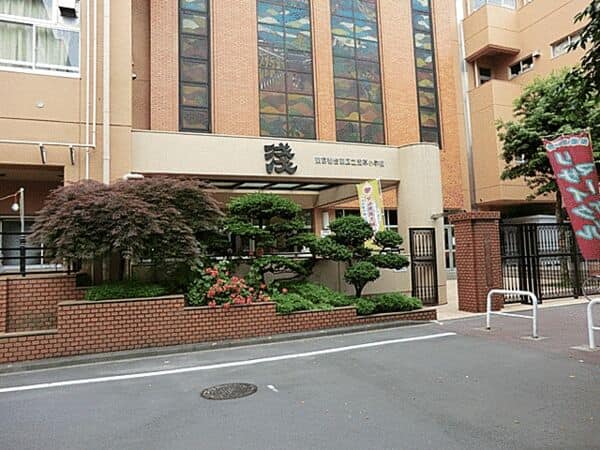 台東区立浅草小学校