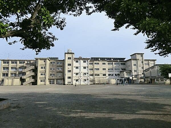 藤沢市立羽鳥小学校