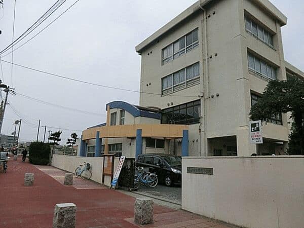 藤沢市立鵠南小学校