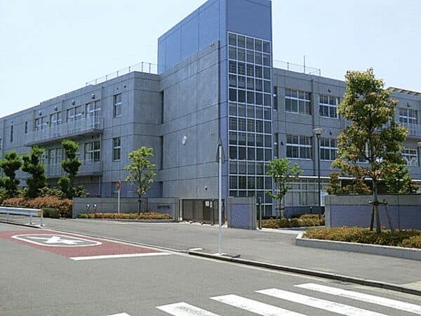藤沢市立善行小学校