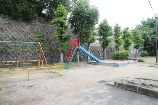 宮の前公園まで約170m