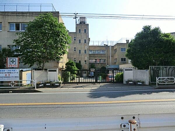 柏市立酒井根中学校