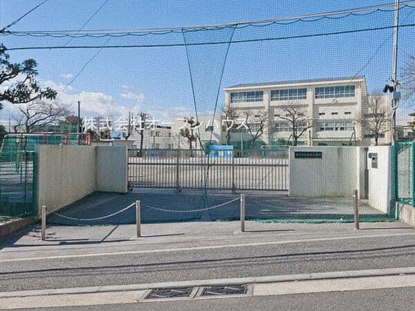 横浜市立田奈小学校