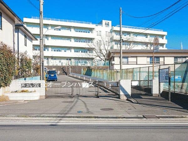 横浜市立東鴨居中学校