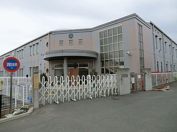 片岡幼稚園まで約684m