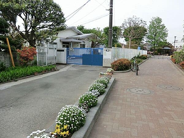 宮沢保育園まで約372m