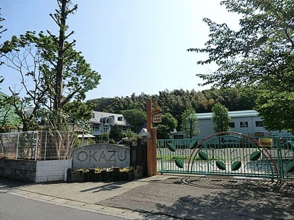 岡津幼稚園まで約1143m