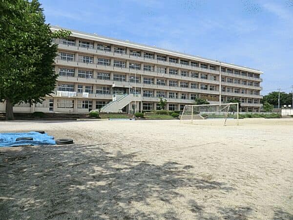 鎌ケ谷市立第四中学校