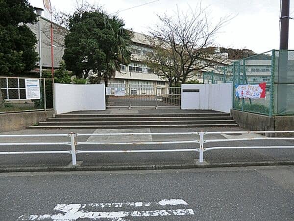 横浜市立釜利谷東小学校
