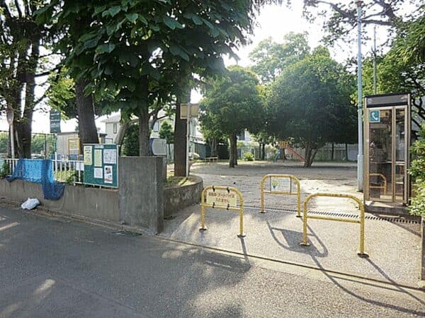 南馬込五丁目公園まで約303m