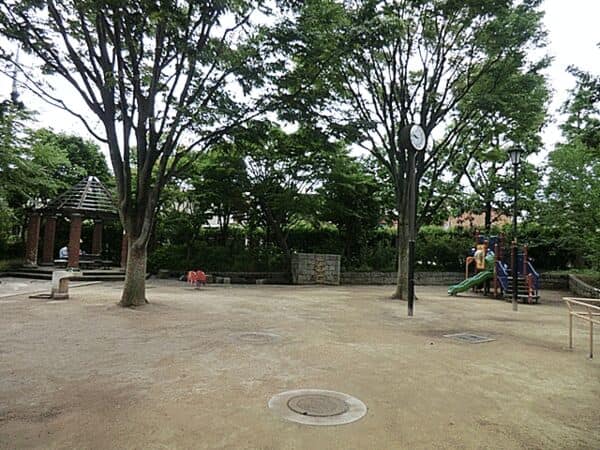 天沼地蔵前公園まで約316m