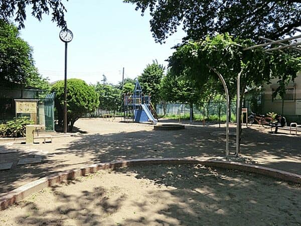 上久保児童遊園まで約71m