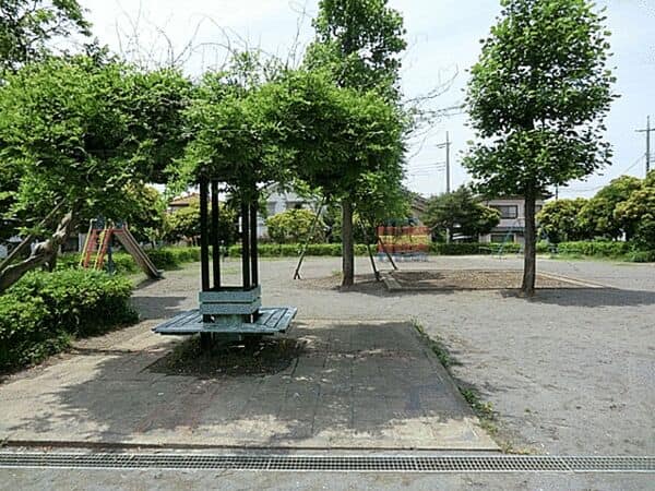 上瀬上公園まで約1007m