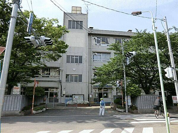 草加市立両新田小学校