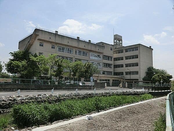 草加市立青柳中学校