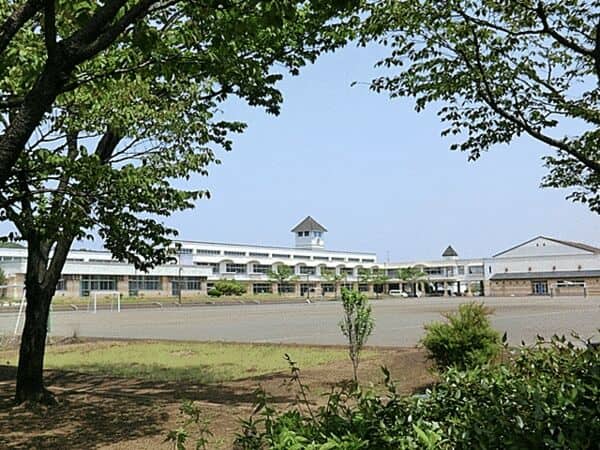 稲城市立向陽台小学校
