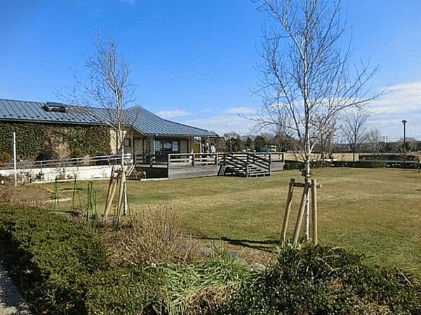 弁天ふれあいの森公園まで約444m