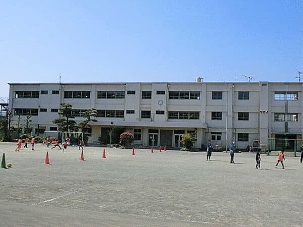 茅ヶ崎市立鶴嶺小学校