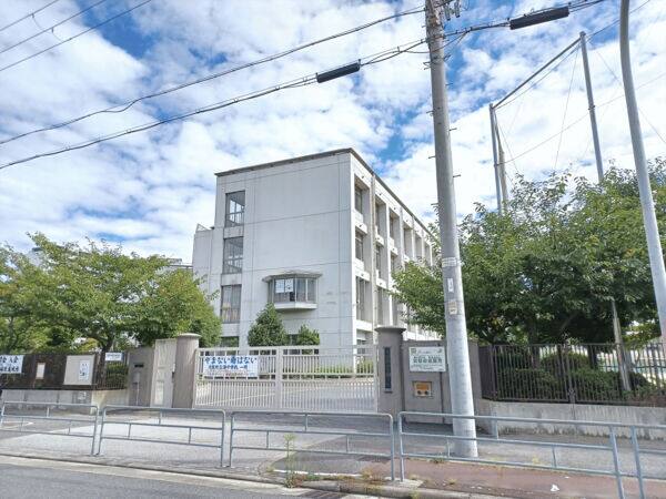 大阪市立港中学校