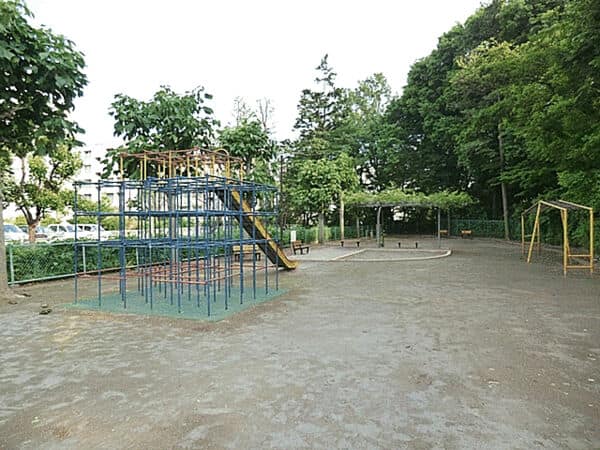 大蔵三丁目公園まで約948m