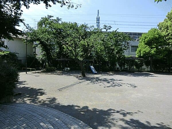 宮ノ下児童公園まで約807m