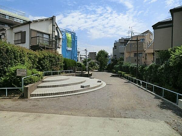 延山くすのき公園まで約530m