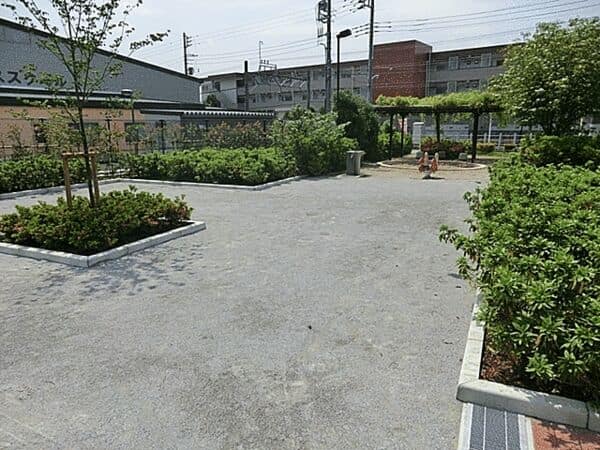 上石神井ちびっこ児童遊園まで約1345m