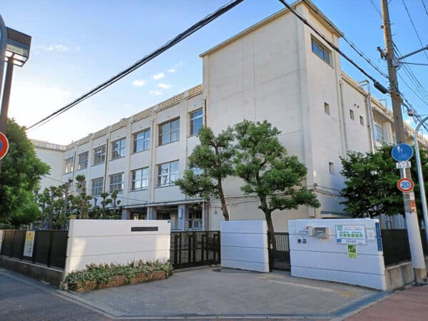 大阪市立新森小路小学校