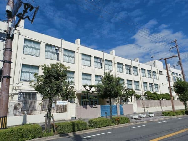 大阪市立港晴小学校