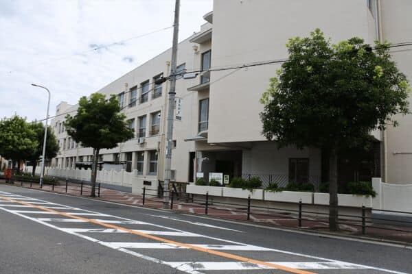 大阪市立依羅小学校