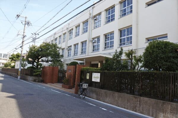 大阪市立遠里小野小学校