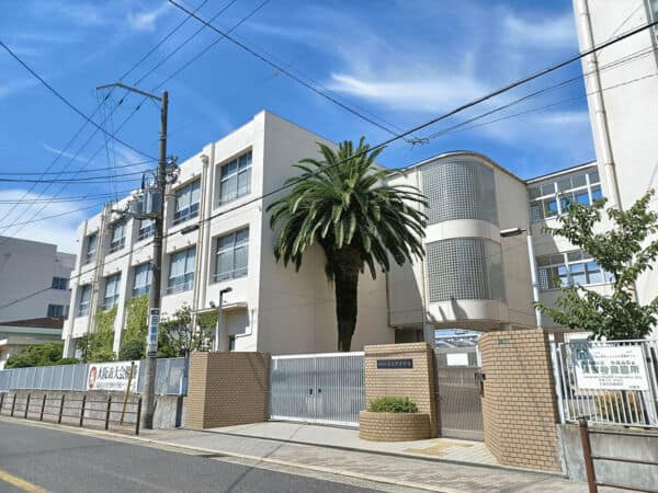 大阪市立東生野中学校
