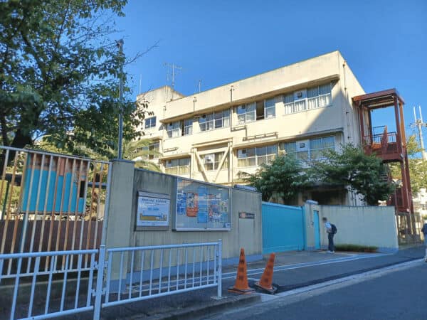 東大阪市立意岐部中学校
