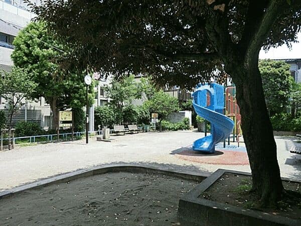 品川区立 宮下公園まで約798m
